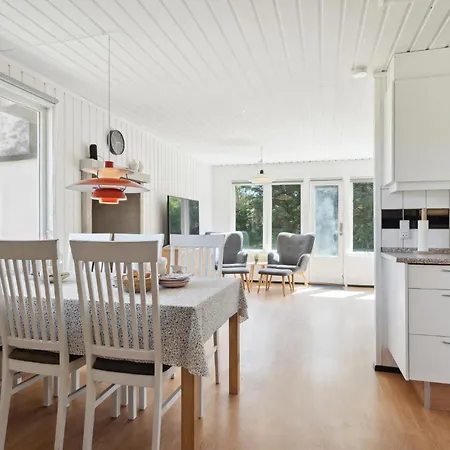 Lovely In Lokken With Kitchen Holiday home Lonstrup